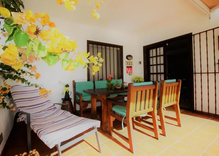 Casa De Mas En Playa Bastian