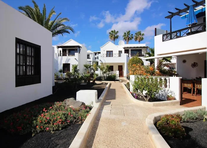 Casa De Mas En Playa Bastian